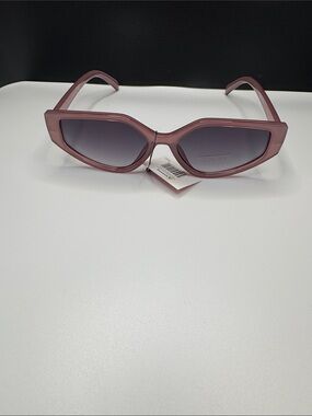 Stylish Pink Cat-Eye Women’s Sunglasses